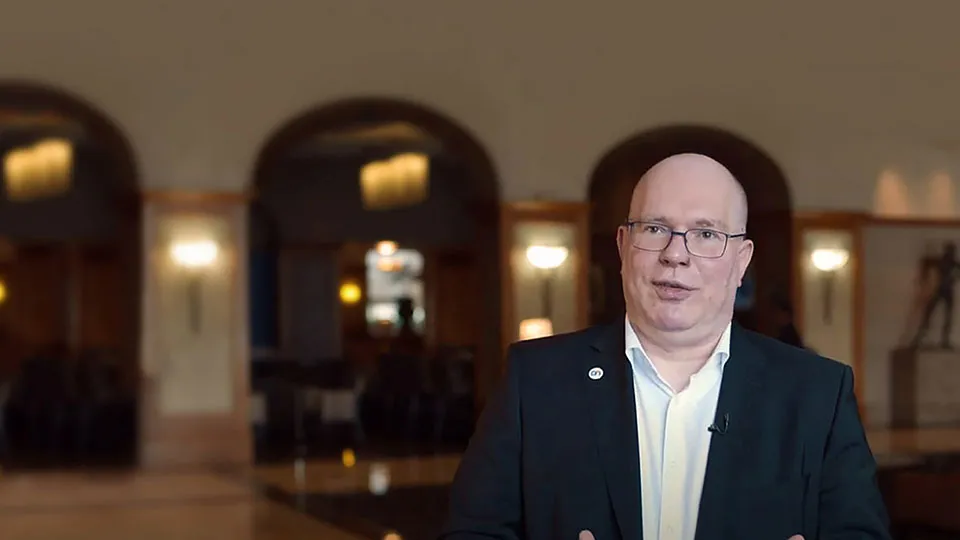 Michael Engel (Diebold-Nixdorf) - Encrypting Retail Banking Services for End-to-End Security (video)